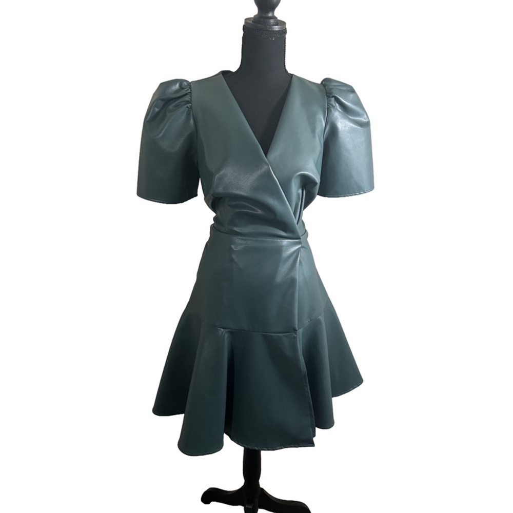 NWOT Women's Cartolina Nantucket Dress Size S Green